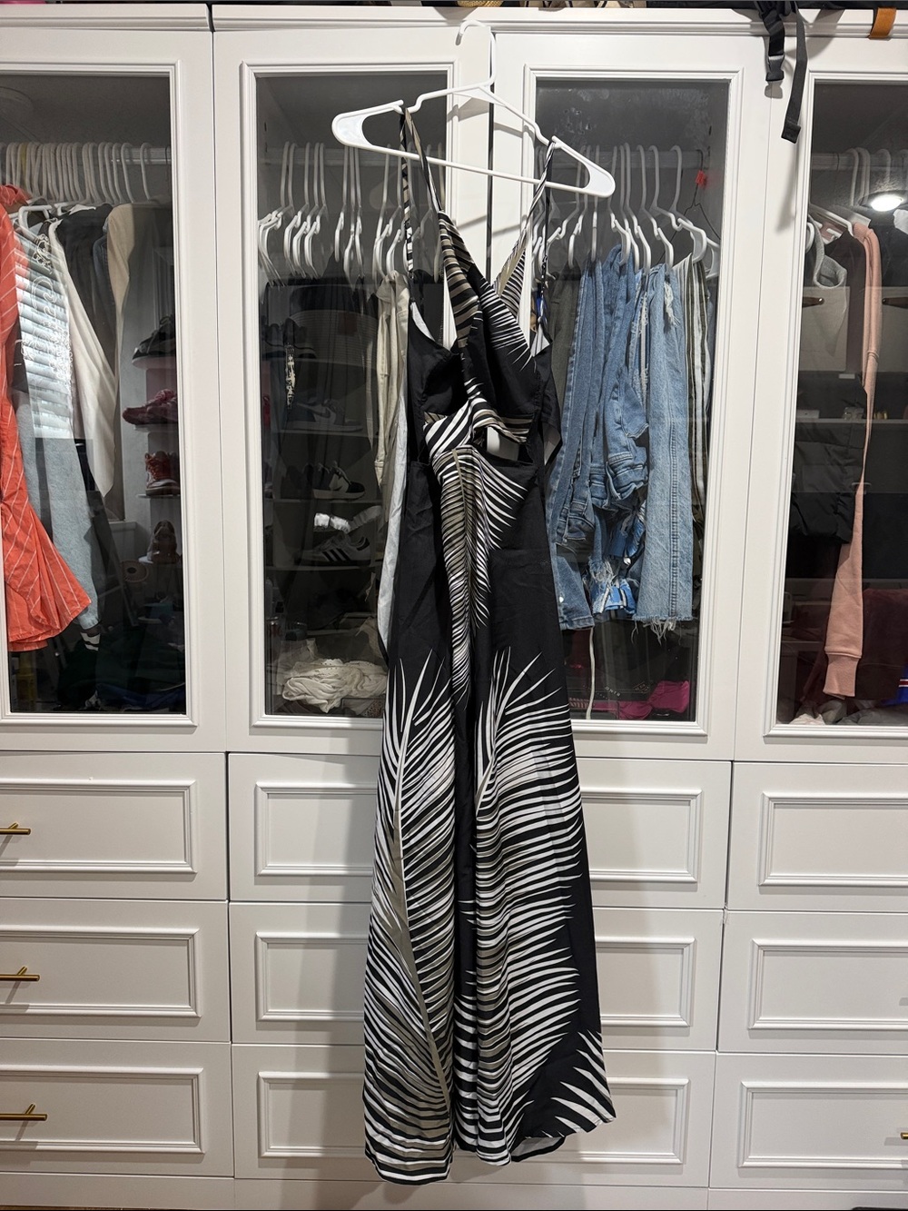 SHEIN Black and White One-Shoulder Palm-Print Maxi Dress